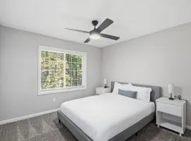 Crest At East Cobb 1828 Peaceful, Roomy 2bd 2bt