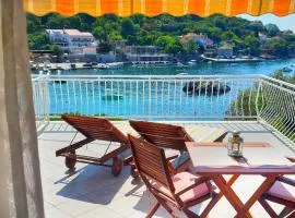 Villa Ana Seafront Apartments