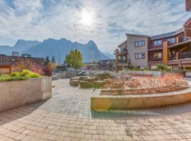 RidgeView Loft - Top Floor 2 Bed 2 Bath, Amazing Views