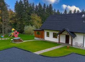 Leśne Zacisze - dom na wsi z grotą solną, sauną oraz balią ogrodową