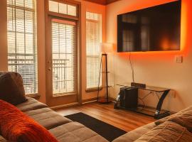 Modern 1BR Retreat Near Lenox Free Parking, hotel i Atlanta