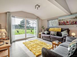 2 Bed in St. Leonards 94272, hotel in Saint Leonards