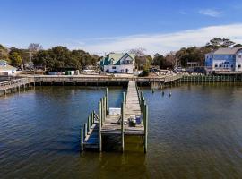 2067 - Duck Days, Hotel in Duck