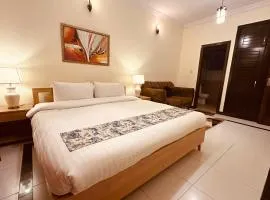 Nook House - Valley View Villa