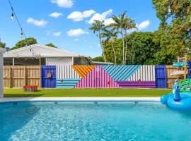 Spacious 4BR Waterfront Home with Private Pool, Tiki Hut & Free Parking near Miami & Key Largo