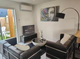 Stylish Townhouse in City Centre