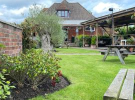 The Swan Motel, Gillingham