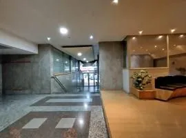 Séptimo piso, en pleno centro muy cerca del obelisco