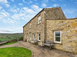4 Bed in Low Row G0083