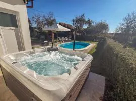 2 Bedroom Stunning Home In Gudovac