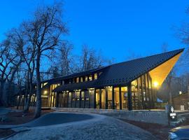 Roble Viejo Lodge, casa de muntanya a Las Trancas