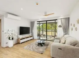 Bang Tao - Laguna Beachside 3BR Apartment 130 sq m