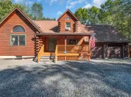 Secluded Log Cabin with Hot Tub Fire Pit Game Room
