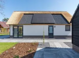 Thatched bunhalow with private terrace