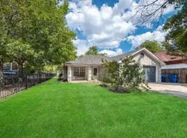 Modern 3BR in Bishop Arts Walk to Shops