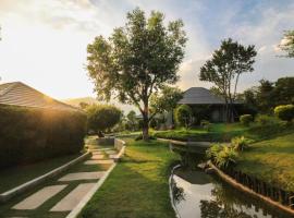 Ashcarya Boutique Resort, Hotel in Ban Bo Wi