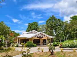 Ogtong Cave Resort, hotel Pooc városában