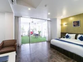 Palette - Silver Leaf