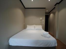 HY Local Budget Hotel - 5 mins walk to Hoi An Ancient Town, cheap hotel in Hoi An