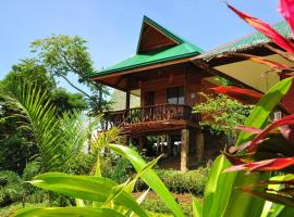 Sanctuary Garden Resort, hotel a Magdiwang