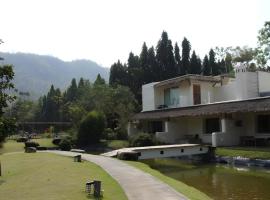 The Nagaya Resort, hotel i Ban Bo
