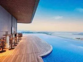 A La Carte Hạ Long- Little Kun Homestay