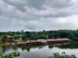 The Raft Land Resort, hotel i Hin Dat