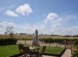 2 Bed in Winterton-on-Sea LOWFA