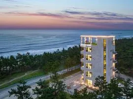 Gangneung Grande Mare Pool Villa
