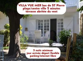 VILLA VUE MER PLAGE a pied 2 minutes 200 m CENTRE VILLE a pied parking privé wifi fibre abritée du vent st pierre la mer, hotel v destinaci Fleury