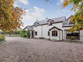 3 Bed in Holywell 89614, hotel in Whitford