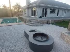 Lovely summer holiday home in Somerset West