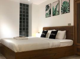 Hanoi Dormiam - Wonderful Sightseeing of West Lake, hostel in Hanoi