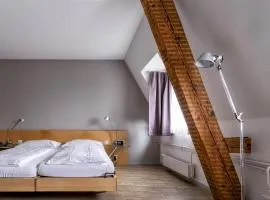 Royal Hotel - Urban Living