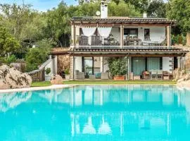 Sarda Bella Private Pool