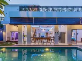 Villa Shades Of Blue,5 bed & pool