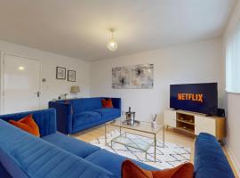 2 Bedroom House Near City Centre with Parking, ξενοδοχείο σε Victoria