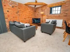 Spacious 2 Bedroom Apartment in Central Newark