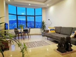 Central Location, Breathtaking Views!