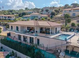Villa Terra Bella hauteur de la ville avec piscine et vue mer