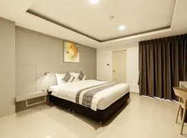 UTD8 Hotel and Residence