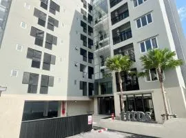 UTD8 Hotel and Residence
