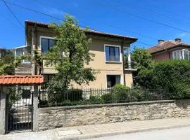 Къща за гости Здравец