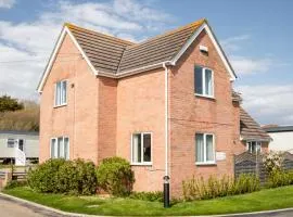 Downton House with Country Park Facilities