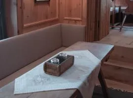 Löw Chalet Suite 2, Steps from the Slopes by 360 Estates