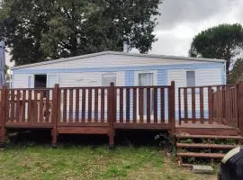 Mobil-home dans camping ouvert à l'année