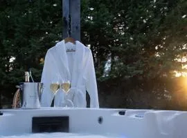 Premium suite with jacuzzi