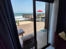 Kaylee Boutique Beach Resort - Kokrobite, hotel in Kokrobite