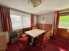 LYNS HOME，位于索尔登的酒店