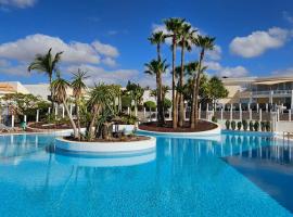 Atlantic Villa Erica - The Palms - Garden & Heated Pool - Golf del Sur, hotel em San Miguel de Abona